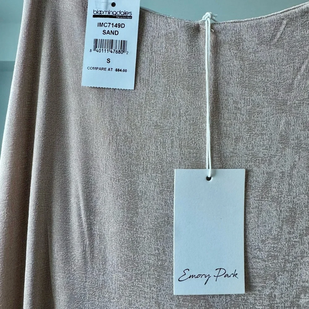 NWT Elegant Beige Cut-Out Dress - Picture 4 of 6